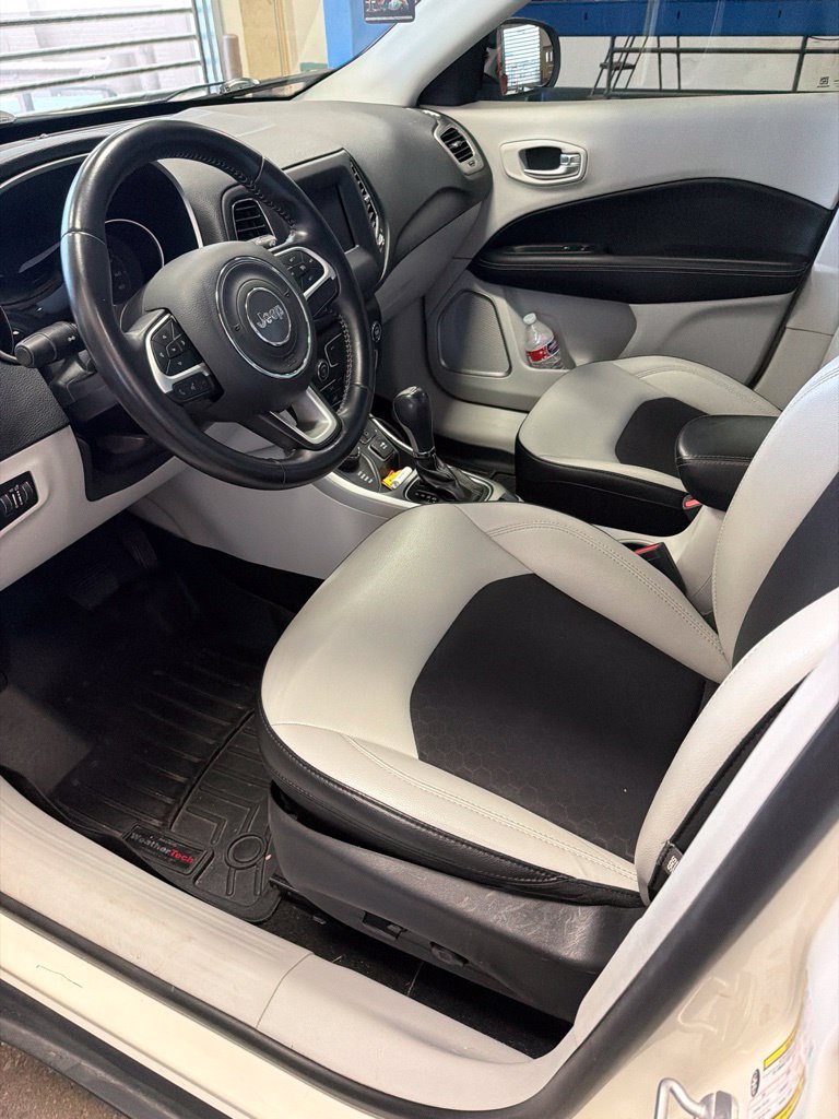 Used 2019 Jeep Compass Latitude w/ Popular Equipment Group AWD/4WD image 2