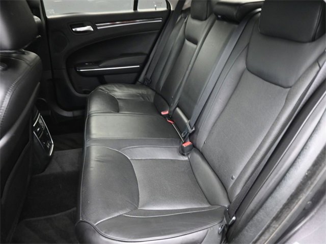 Used 2018 Chrysler 300 Limited w/ Safetytec Plus Group image 14