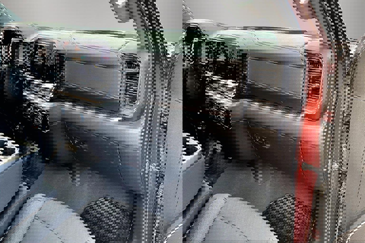 Used 2024 Chevrolet Silverado 2500 LT image 27