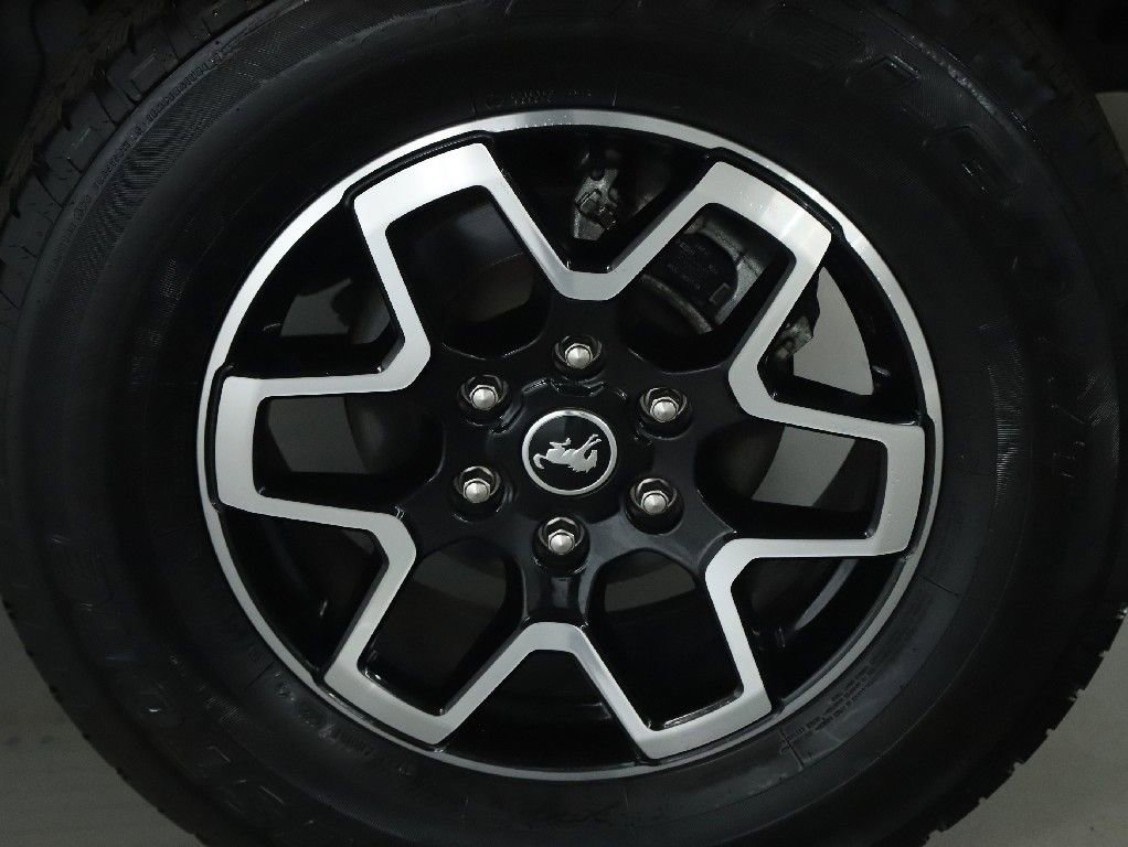 Used 2023 Ford Bronco Black Diamond image 41