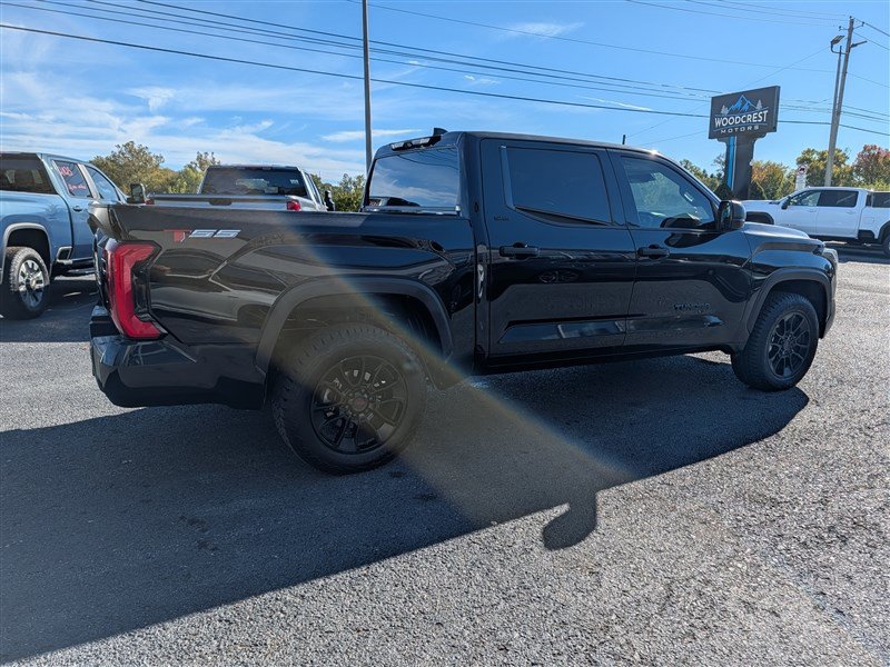 Used 2023 Toyota Tundra SR5 AWD/4WD image 7