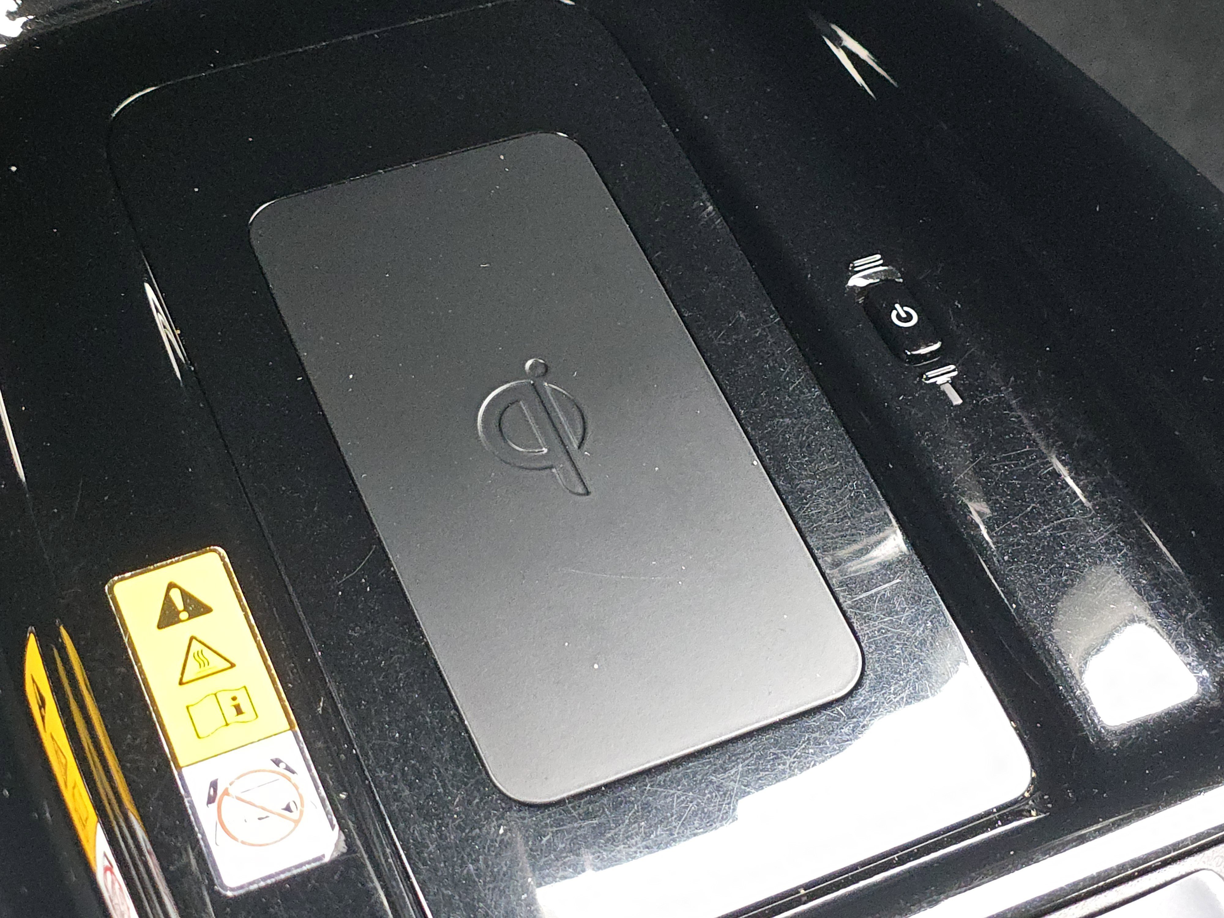 Used 2022 Toyota Prius XLE w/ Advanced Technology Package image 23