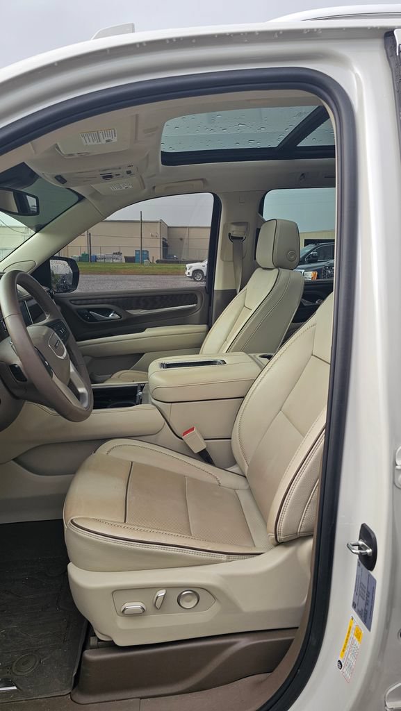 Used 2024 GMC Yukon XL Denali w/ Max Trailering Package AWD/4WD image 6