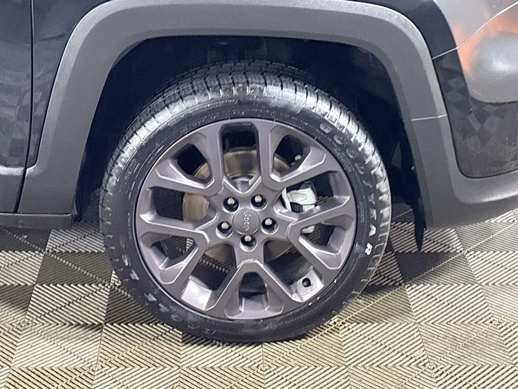 Used 2023 Jeep Renegade Latitude w/ Sun/Sound Group image 24