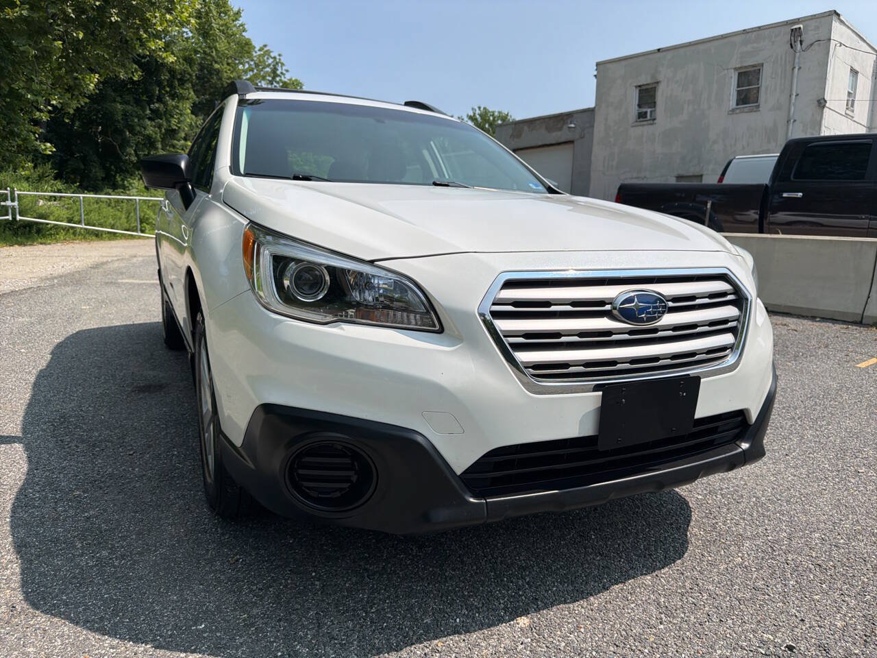 Used 2017 Subaru Outback 2.5i AWD/4WD image 7