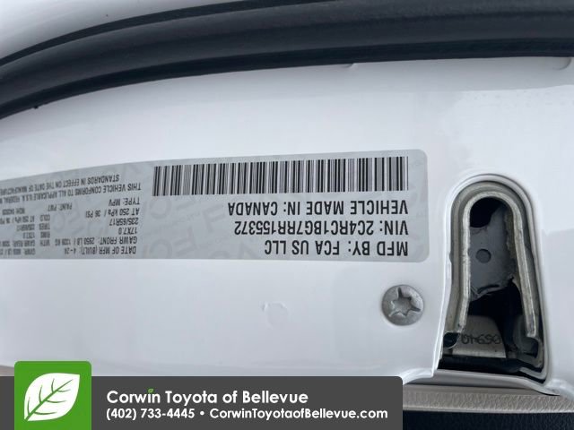 Used 2024 Chrysler Pacifica Touring-L image 28