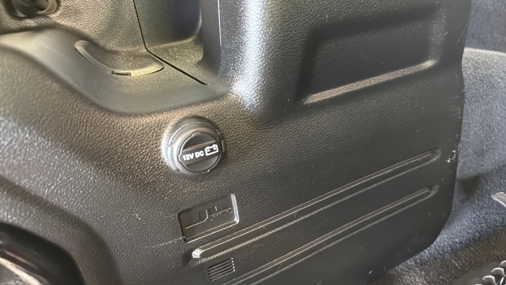 Used 2019 Jeep Wrangler Unlimited Rubicon w/ Steel Bumper Group AWD/4WD image 29