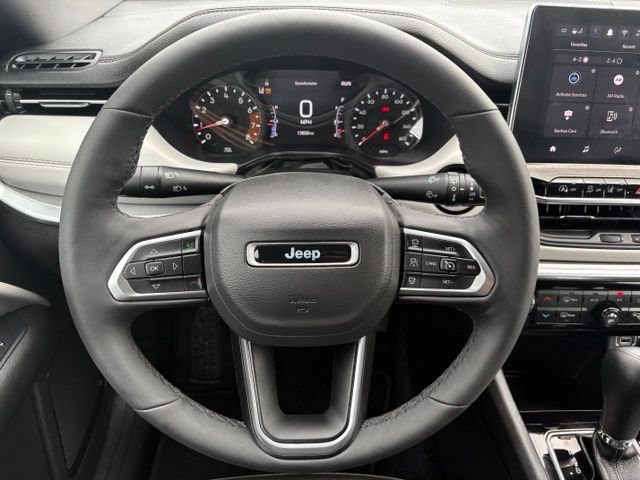 Used 2025 Jeep Compass Limited AWD/4WD image 24