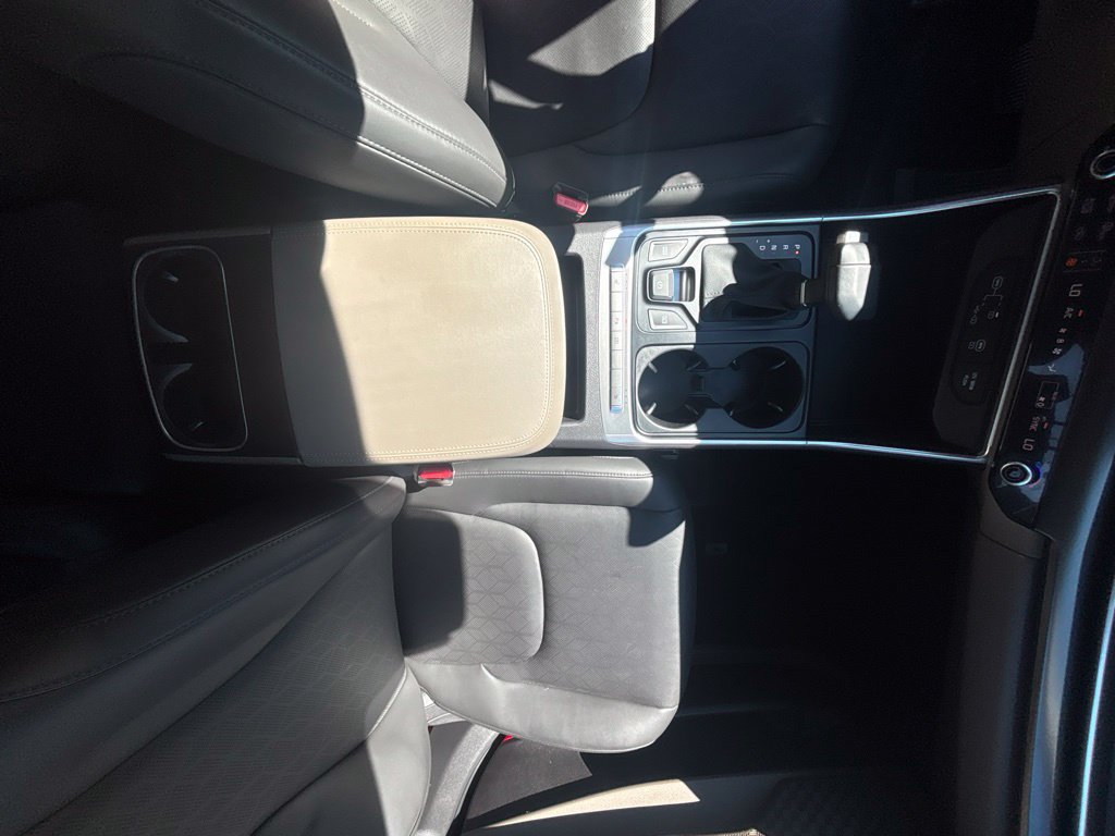 Certified 2026 Kia Carnival FWD image 16