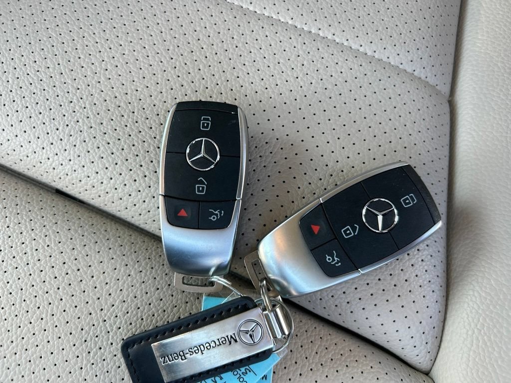 Used 2022 Mercedes-Benz GLC 300 4MATIC image 26