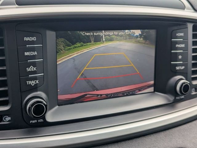 Used 2020 Kia Sorento FWD V6 image 21