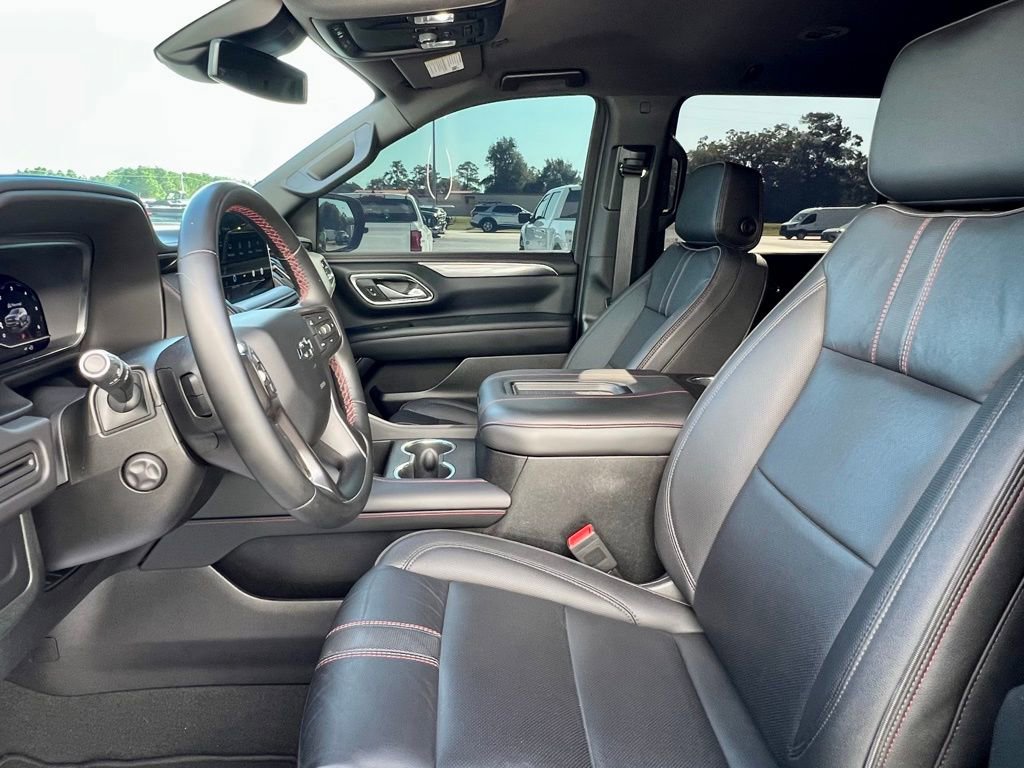 Used 2023 Chevrolet Suburban RST w/ Luxury Package image 21