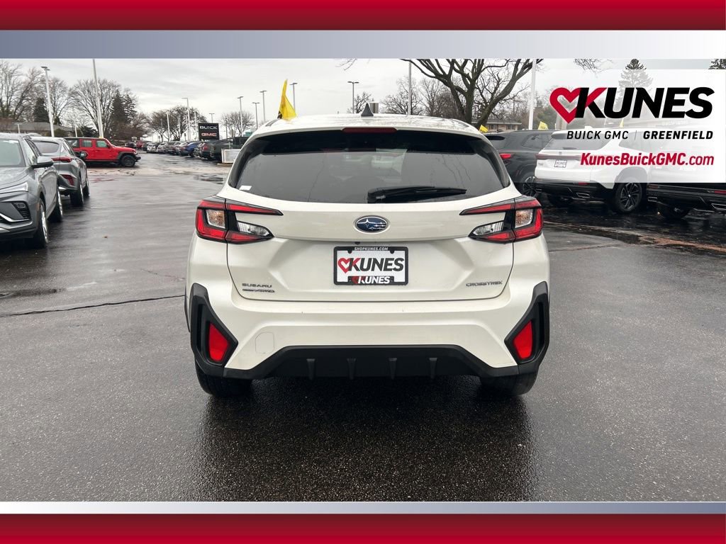 Used 2024 Subaru Crosstrek 2.0i image 6