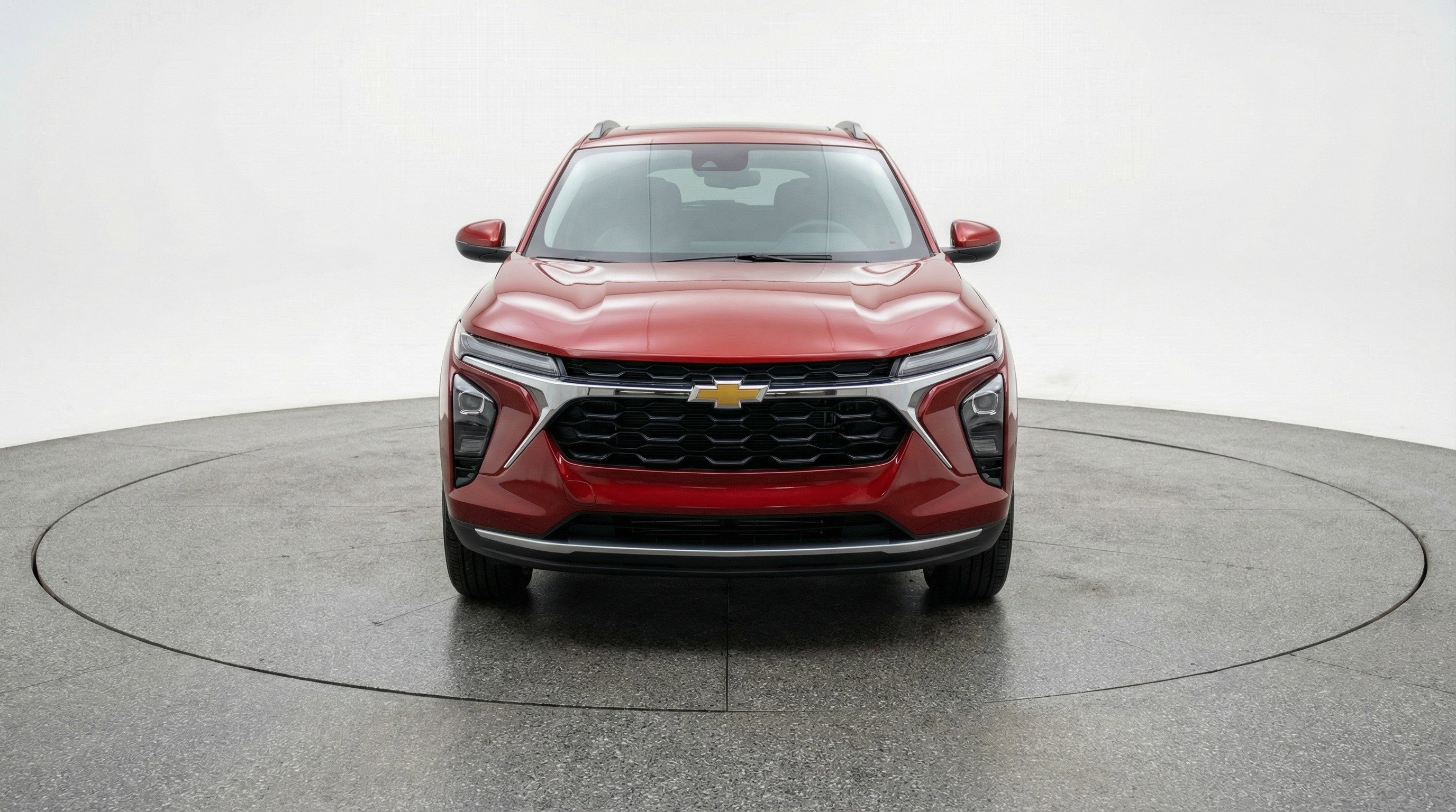 Used 2025 Chevrolet Trax LT FWD image 2