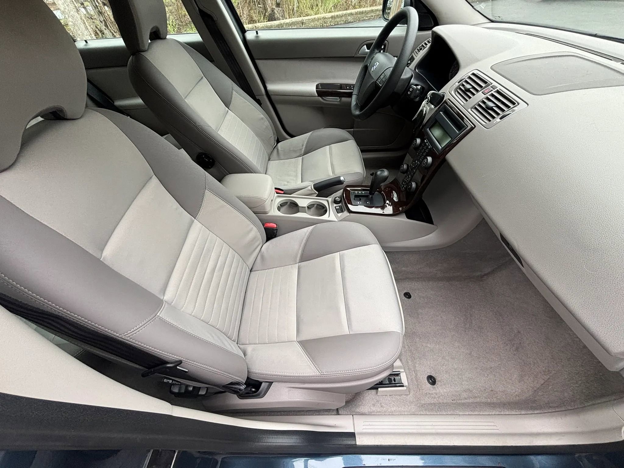 Used 2006 Volvo V50 2.4i FWD image 19