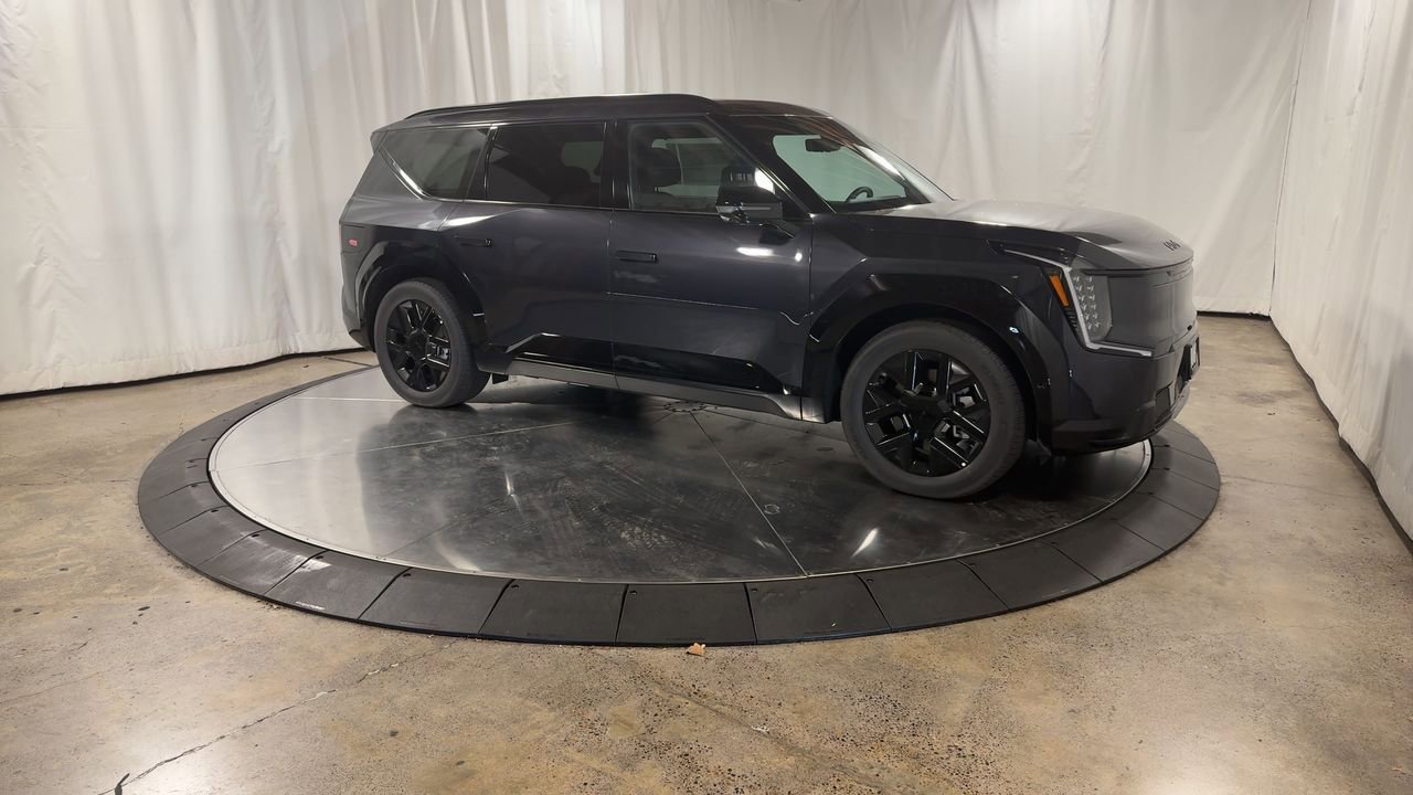 New 2026 Kia EV9 Land image 3