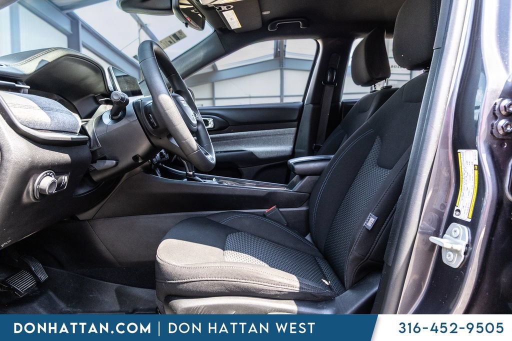 Used 2024 Jeep Compass Sport AWD/4WD image 4