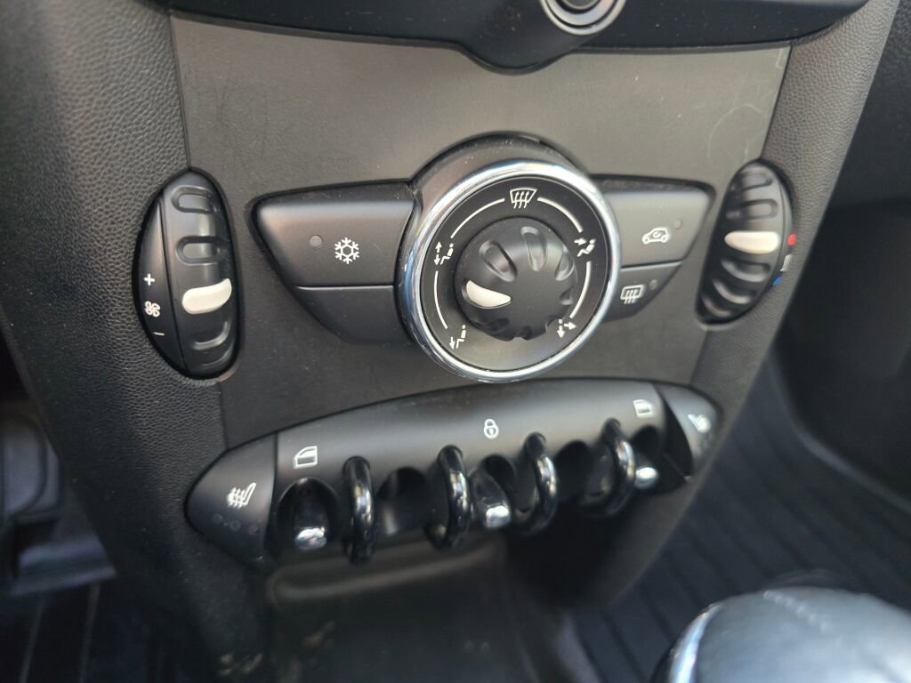 Used 2012 MINI Cooper Hardtop image 21