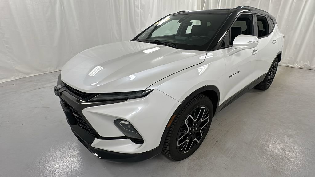 Used 2023 Chevrolet Blazer RS w/ Driver Confidence II Package image 7