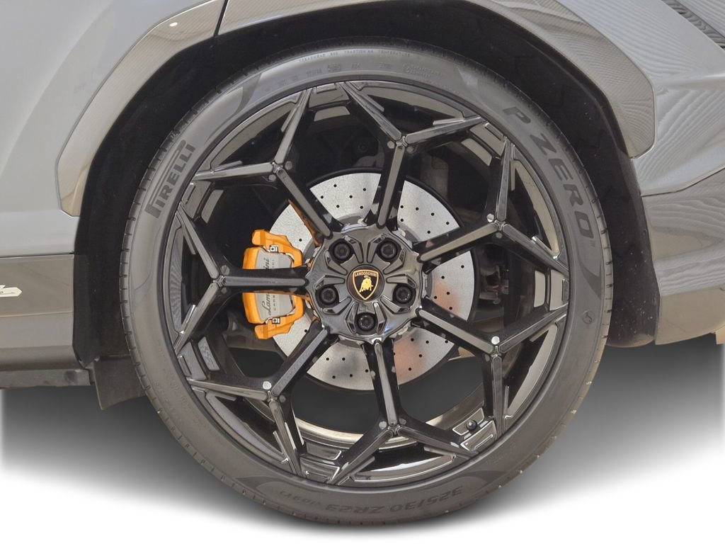 Used 2023 Lamborghini Urus Performante image 15