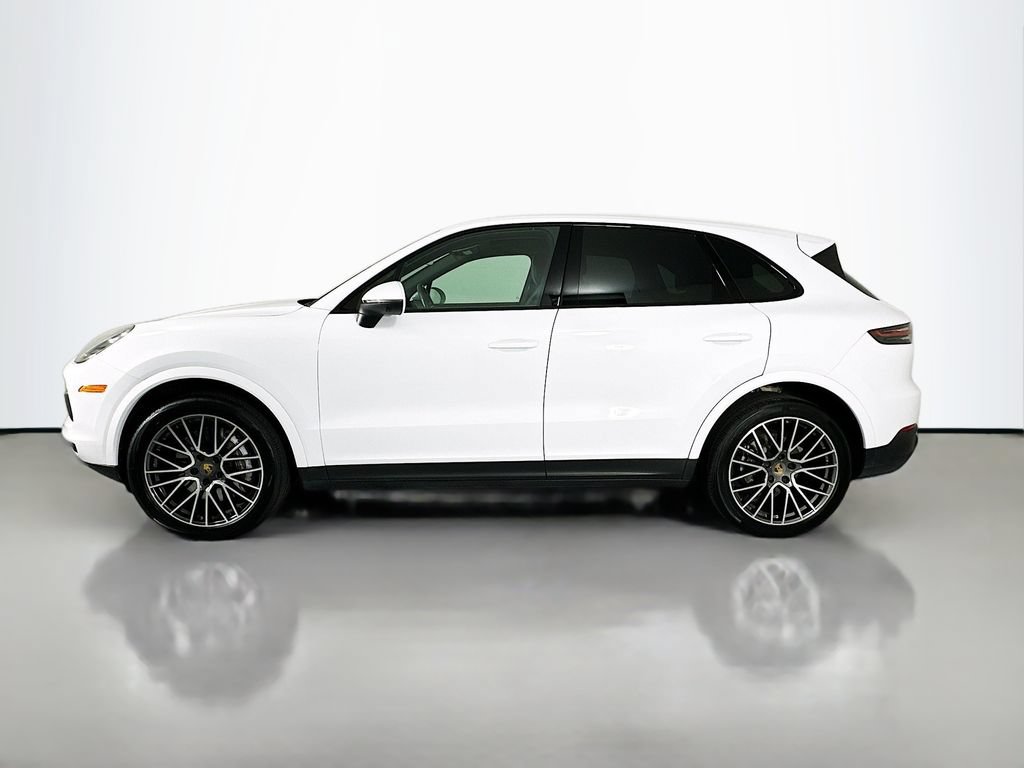 Certified 2022 Porsche Cayenne AWD/4WD image 2