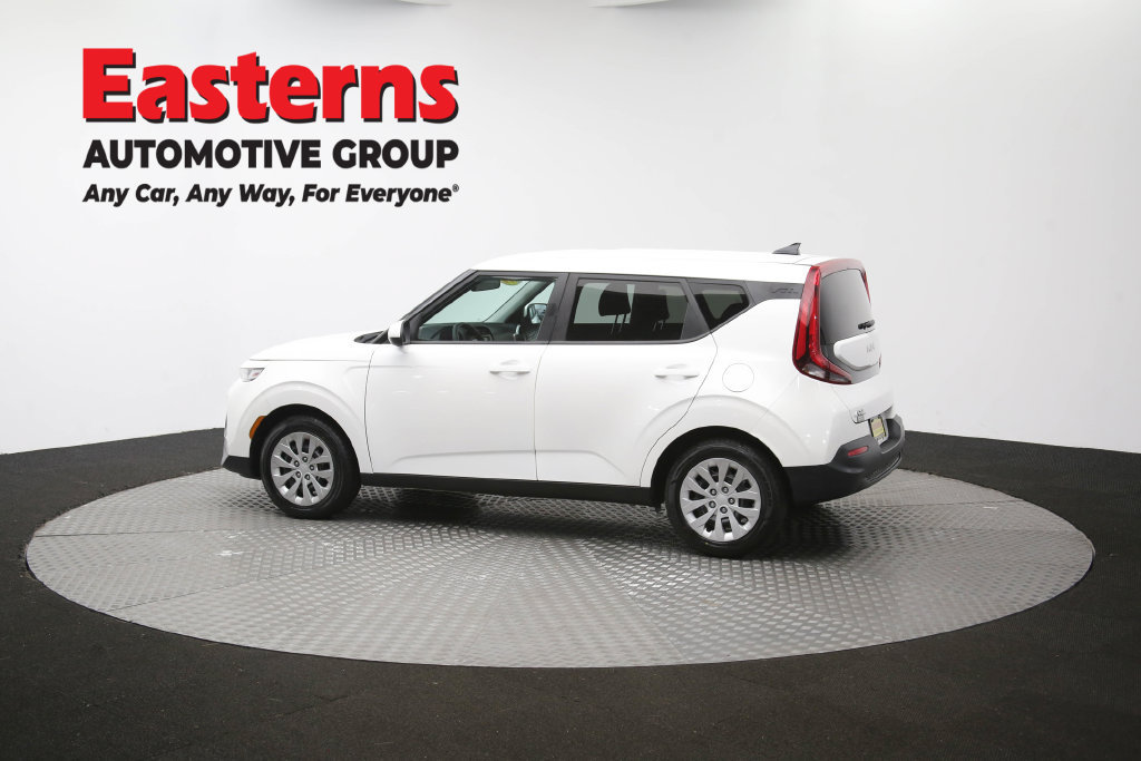 Used 2022 Kia Soul LX FWD image 64