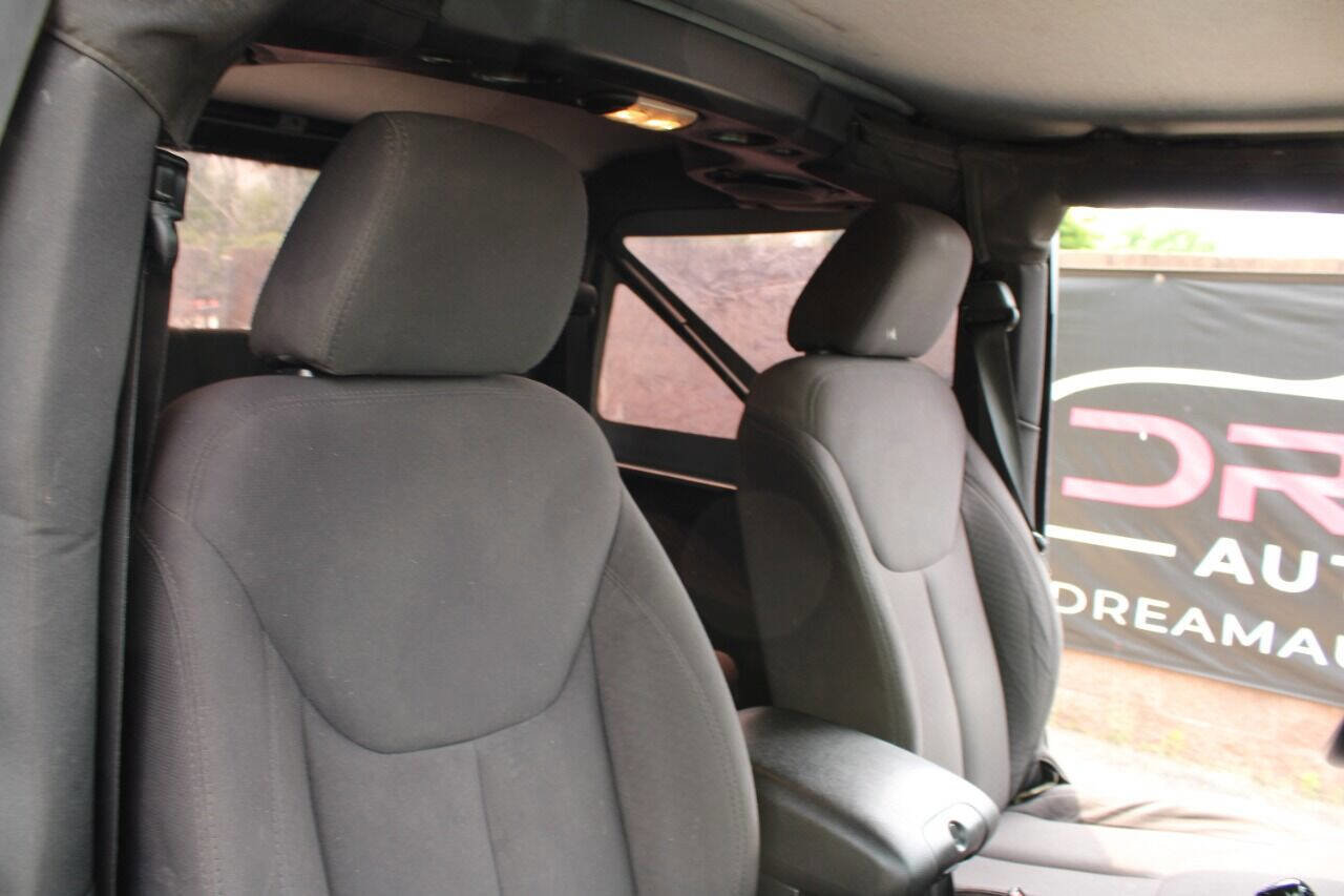 Used 2014 Jeep Wrangler Sport image 11