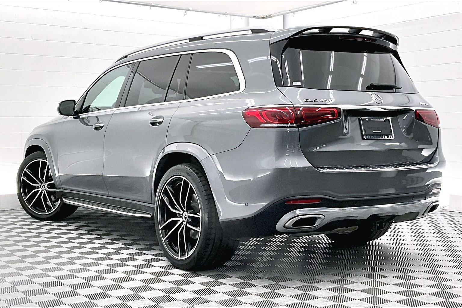 Used 2023 Mercedes-Benz GLS 450 4MATIC image 10