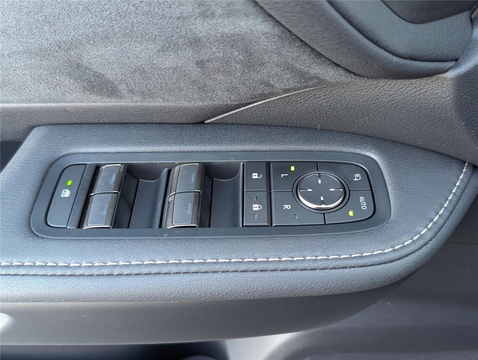 New 2026 Lexus TX 500h AWD image 20