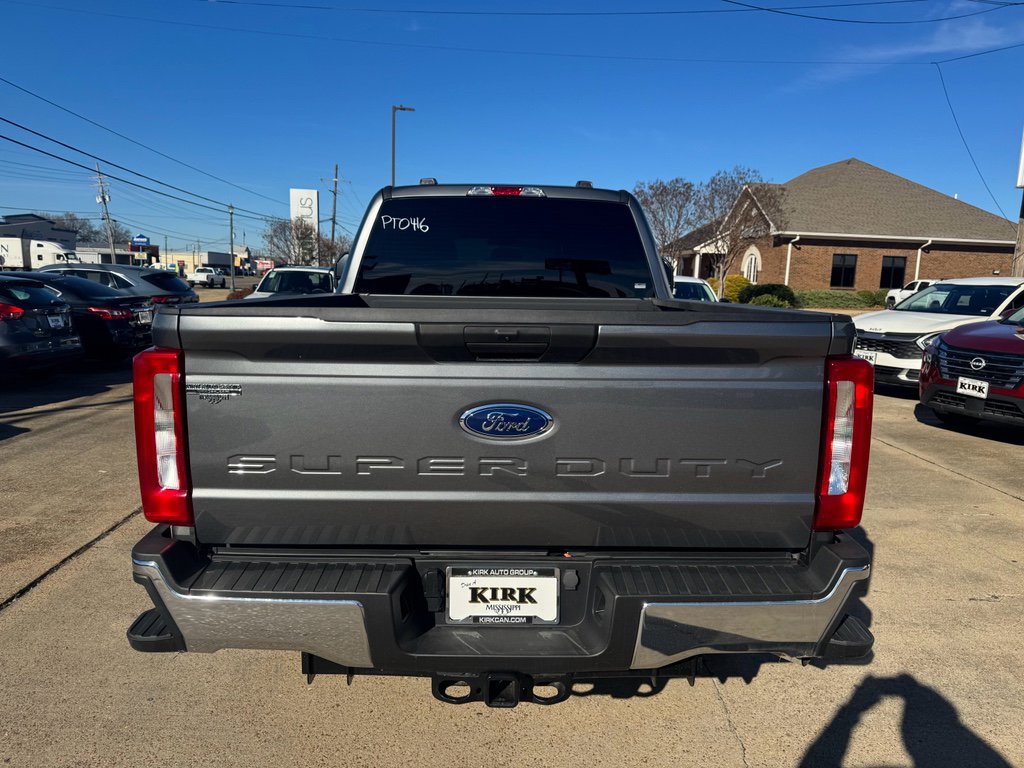 Used 2024 Ford F250 XLT w/ FX4 Off-Road Package image 4