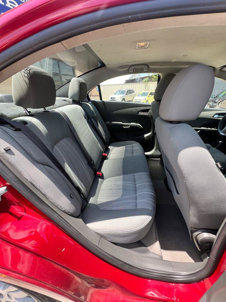 Used 2014 Chevrolet Sonic LT FWD image 31