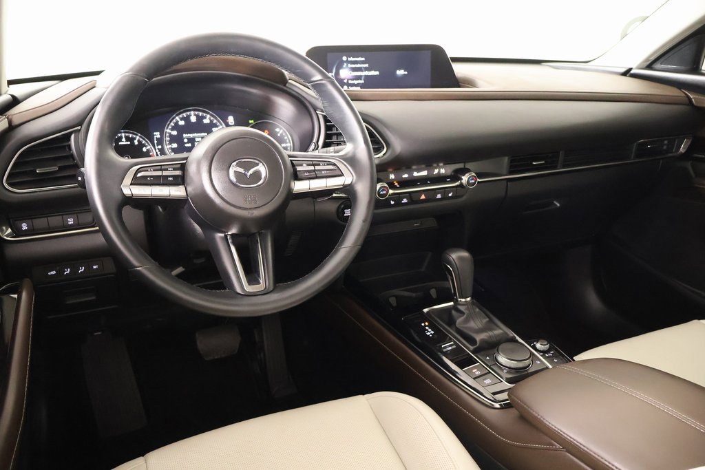 Used 2021 MAZDA CX-30 FWD 2.5 S w/ Premium Package image 2