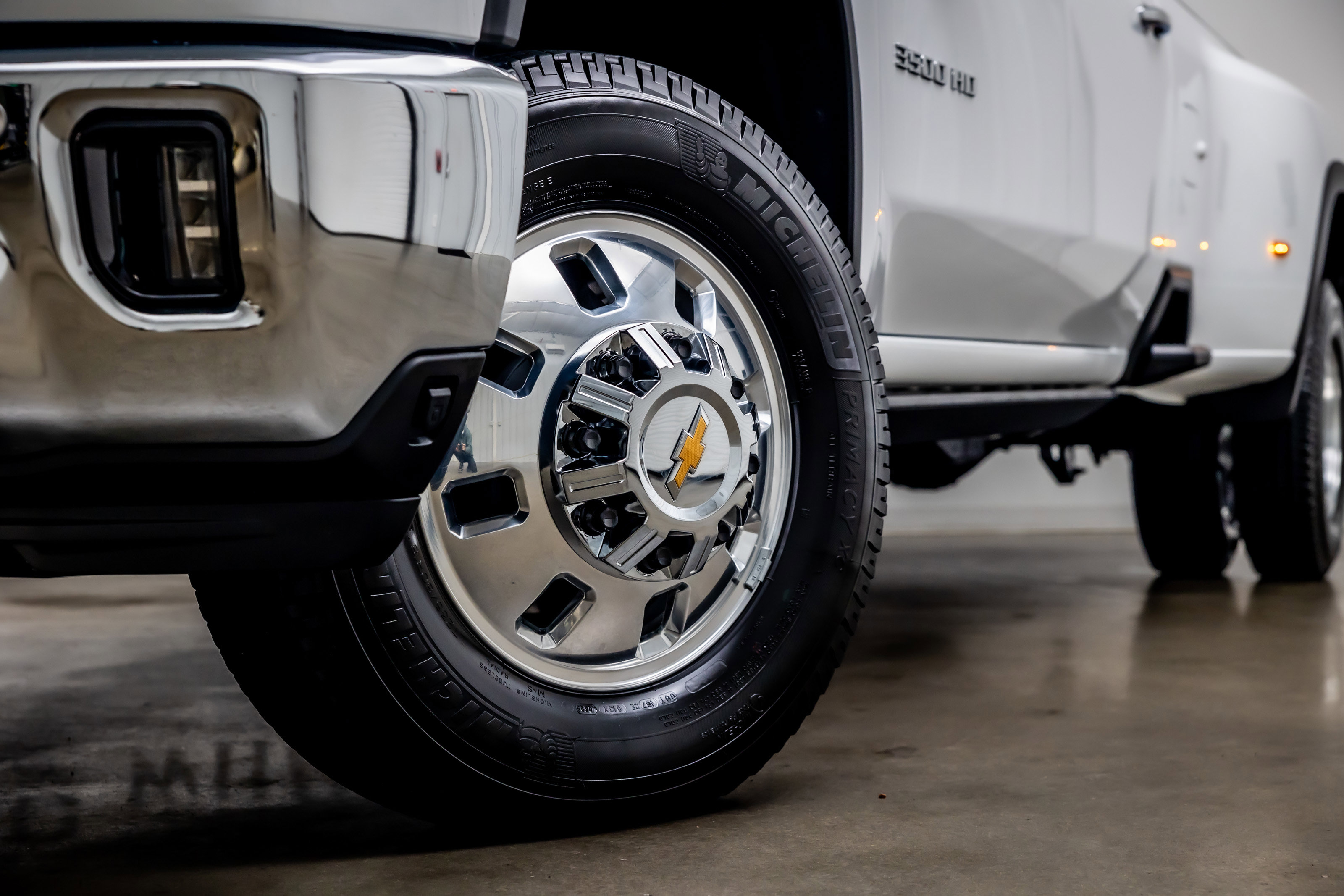 Used 2024 Chevrolet Silverado 3500 LTZ w/ LTZ Plus Package AWD/4WD image 26