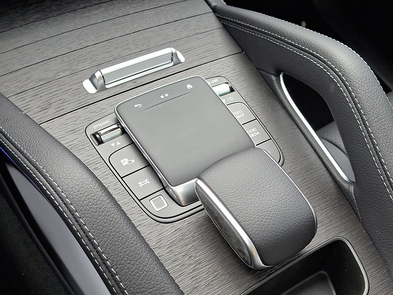 Certified 2026 Mercedes-Benz GLE 350 4MATIC image 14