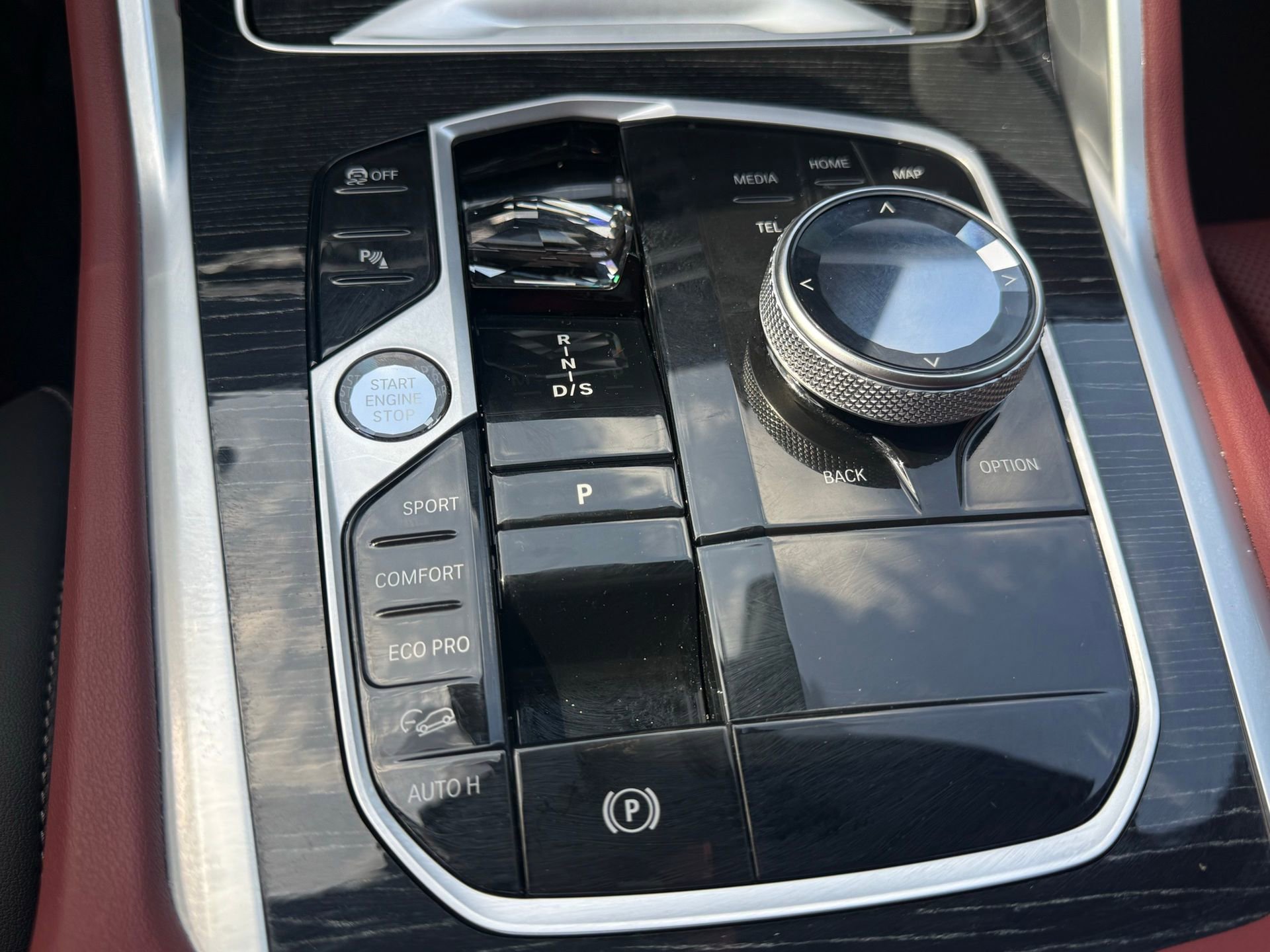 Used 2024 BMW X6 xDrive40i w/ Executive Package image 43