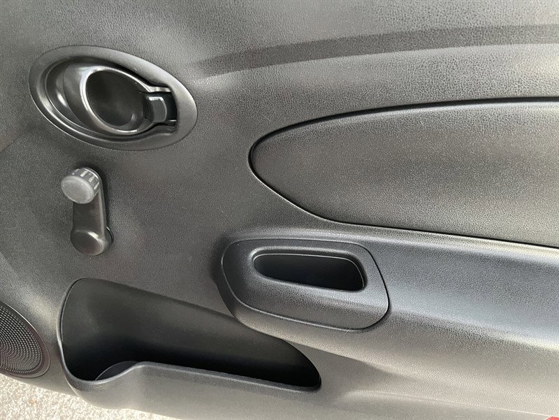 Used 2019 Nissan Versa S Plus image 15