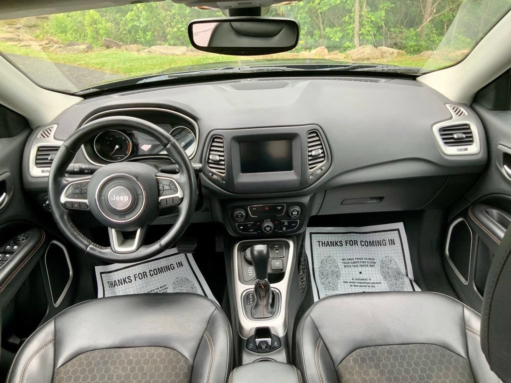 Used 2019 Jeep Compass Latitude w/ Popular Equipment Group AWD/4WD image 15