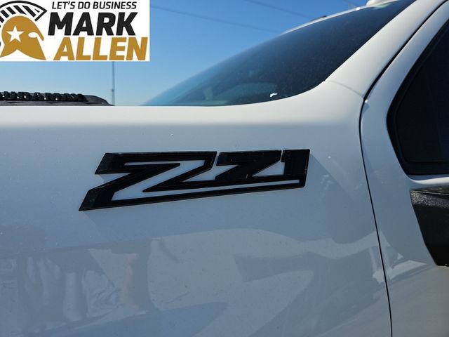 Used 2025 Chevrolet Silverado 2500 LTZ w/ LTZ Plus Package AWD/4WD image 33