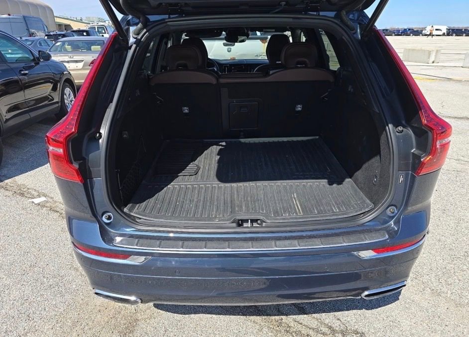 Used 2021 Volvo XC60 T8 Inscription Expression AWD/4WD image 10