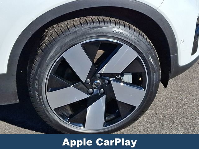 Used 2023 Volvo C40 P8 Recharge Plus w/ Climate Package image 10