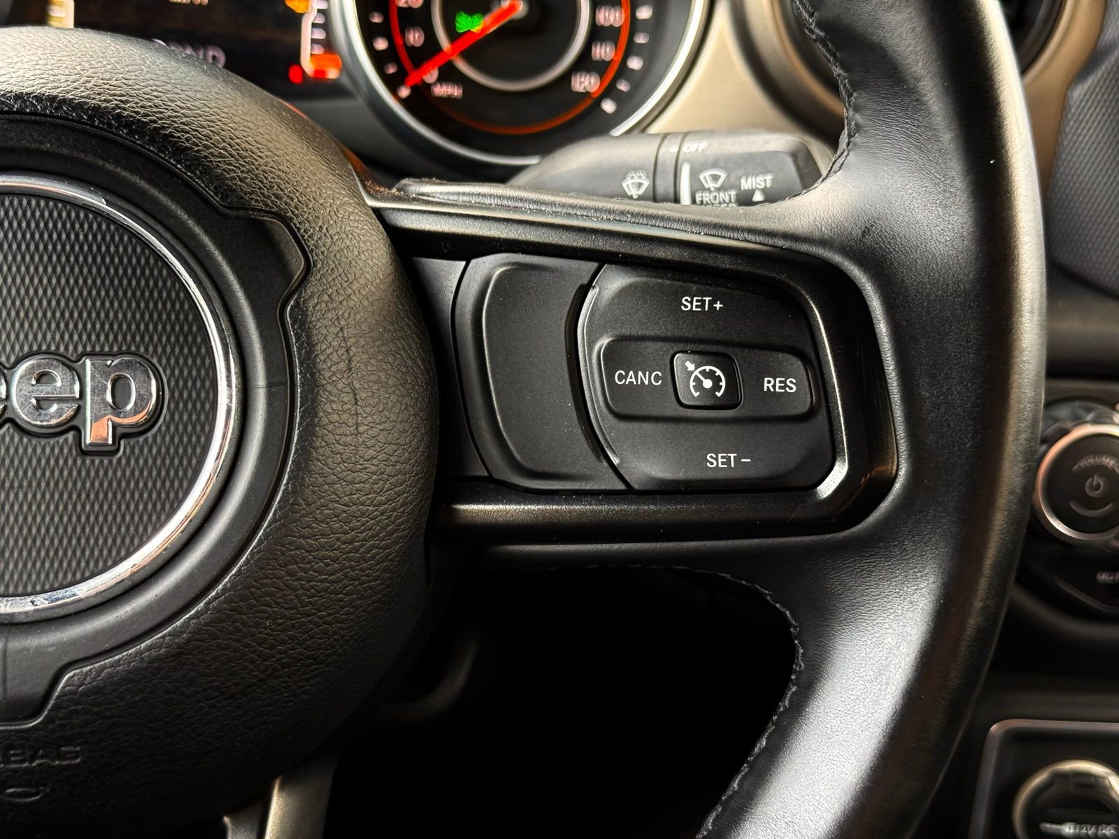 Used 2018 Jeep Wrangler Unlimited Sport S image 39