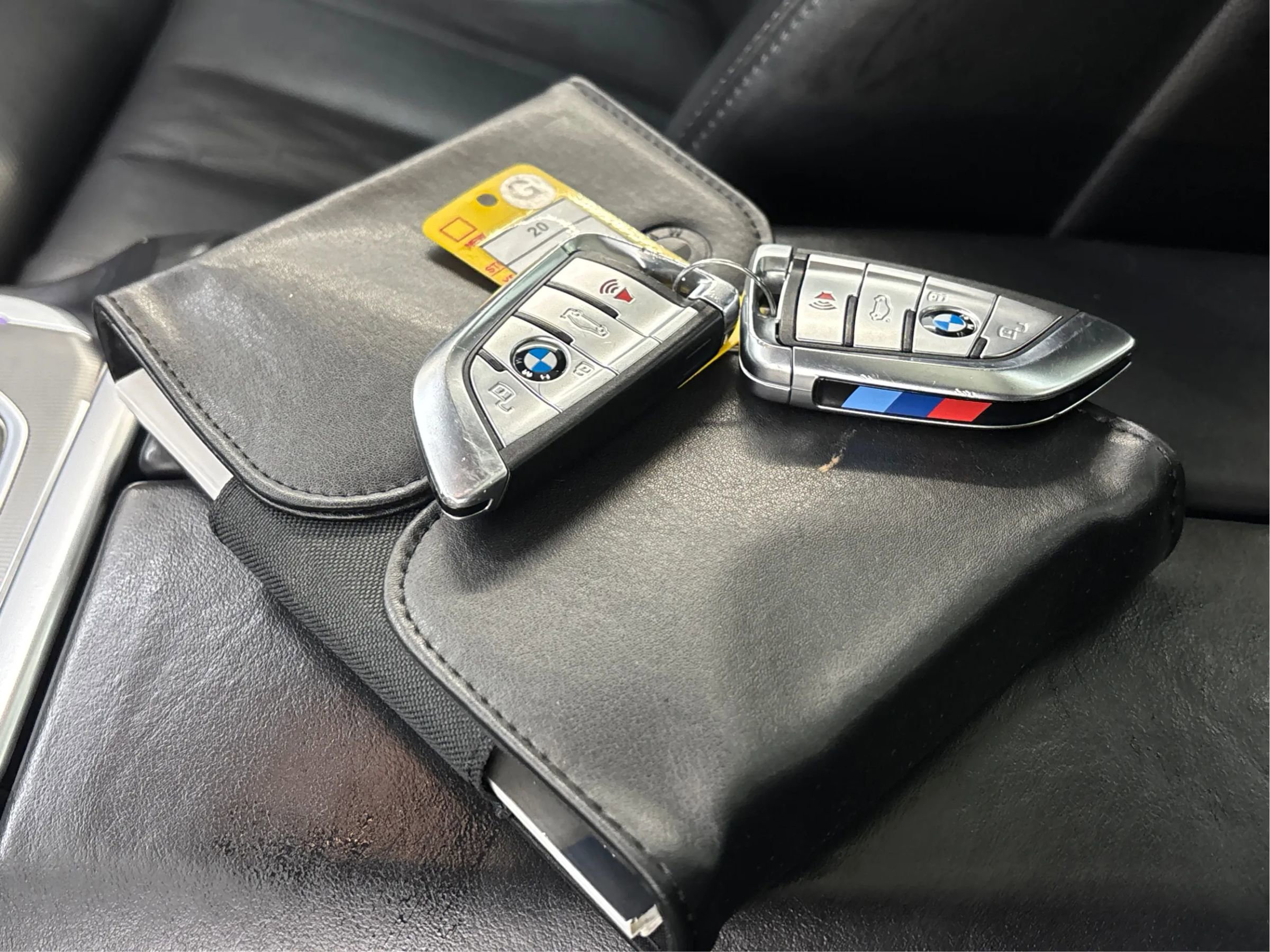 Used 2020 BMW X5 M50i w/ Executive Package image 41