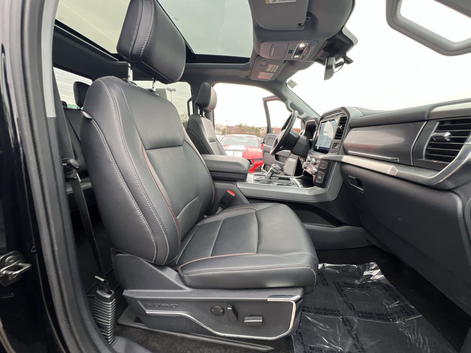 Certified 2023 Ford F150 Lariat image 27