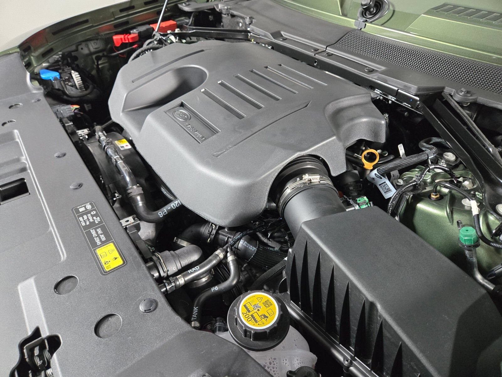 New 2026 Land Rover Defender 110 X-Dynamic SE AWD/4WD image 20
