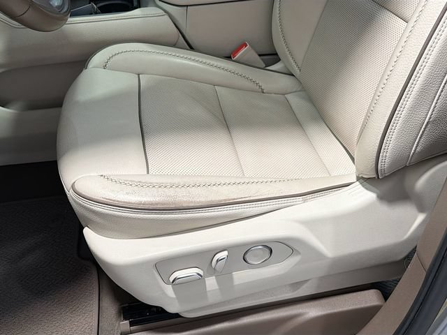 Used 2023 GMC Yukon XL Denali AWD/4WD image 19