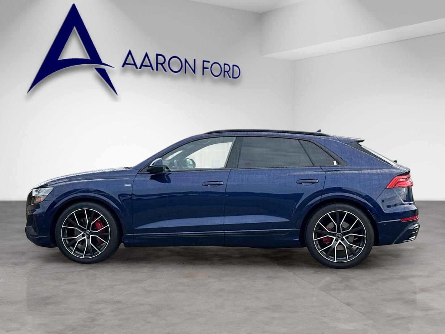 Used 2019 Audi Q8 Premium Plus w/ Premium Plus image 3