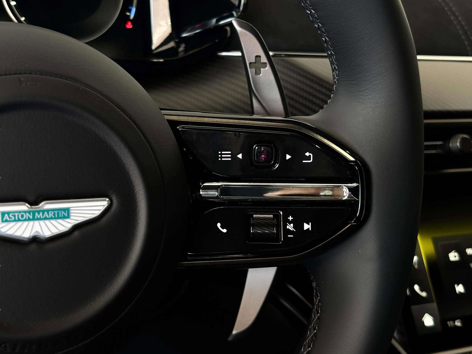 New 2026 Aston Martin V8 Vantage S image 28