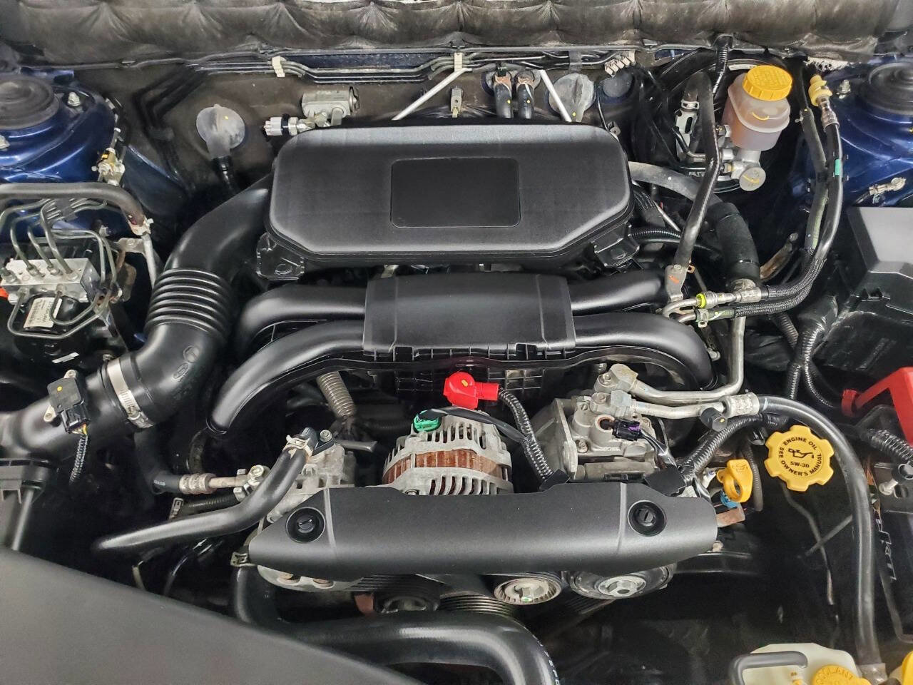 Used 2010 Subaru Legacy 2.5i Limited image 4