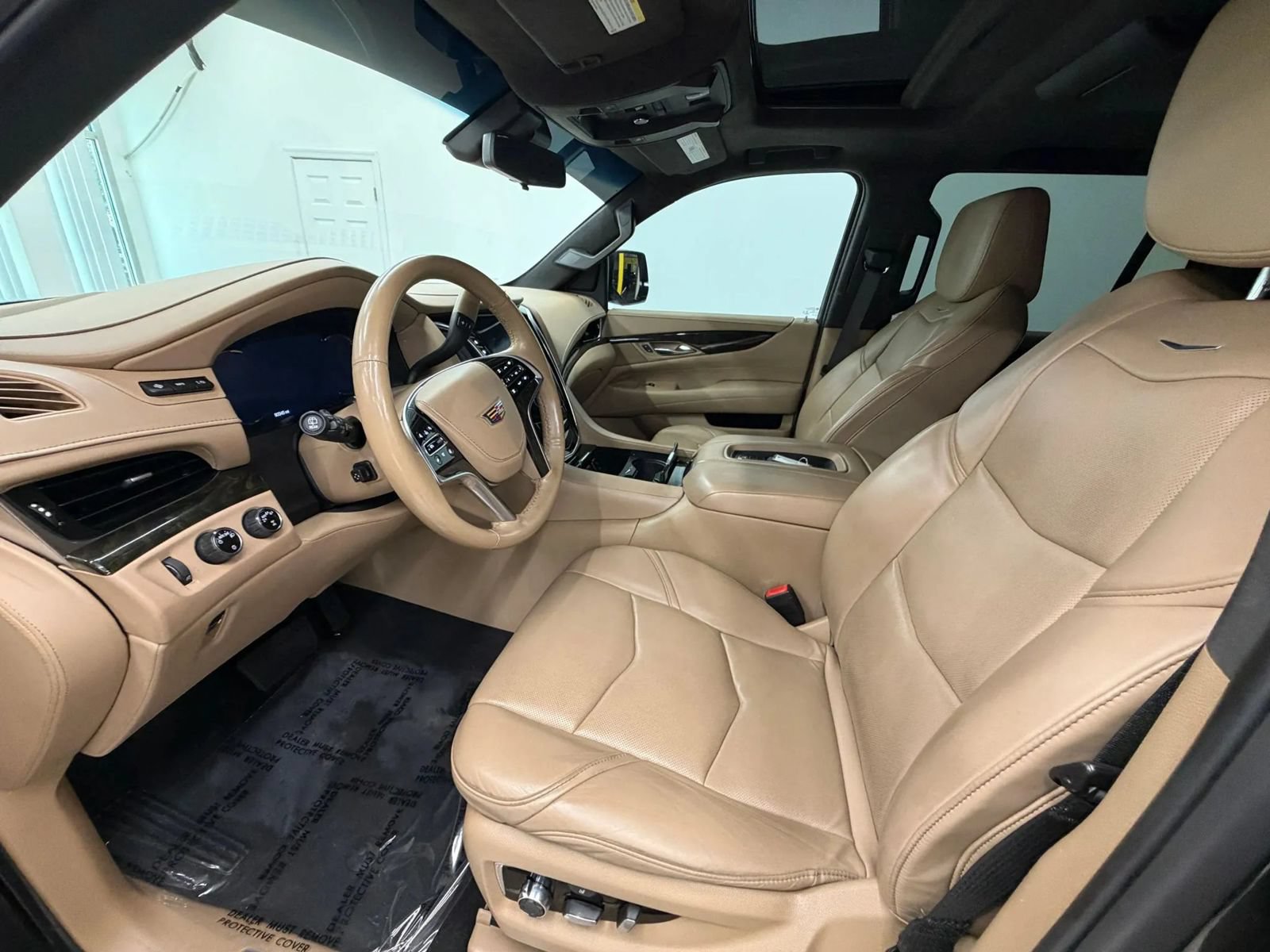 Used 2019 Cadillac Escalade Platinum AWD/4WD image 14