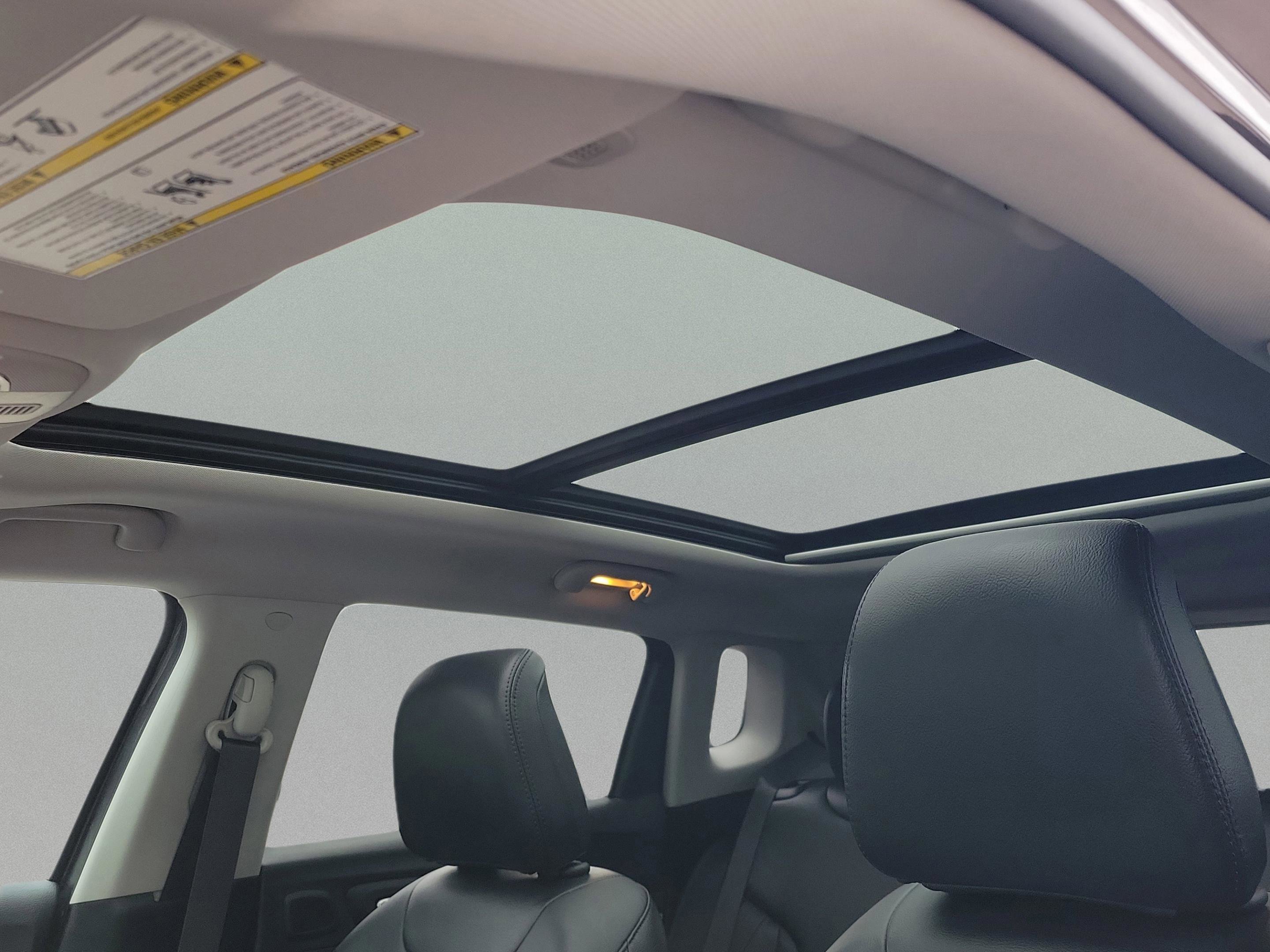 Used 2022 Jeep Compass Latitude w/ Sun and Sound Group image 27